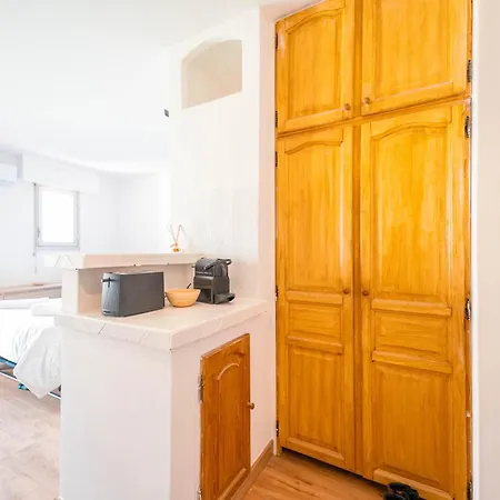 Proche Centre Apartment