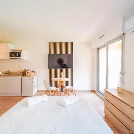 Proche Centre Apartment