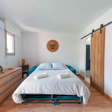 Proche Centre Apartment